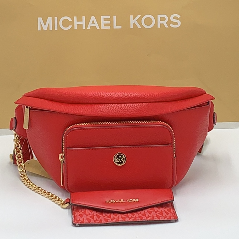 MICHAEL KORS
Maisie Large Pebbled Leather 2-in-1 Waistpack Fannypack Crossbody - Picture 7 of 16